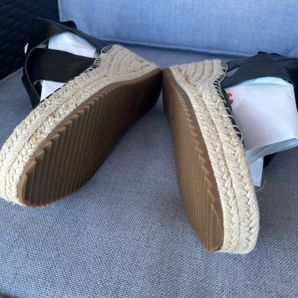 Eileen Fisher Black Espadrilles - Picture 5 of 10